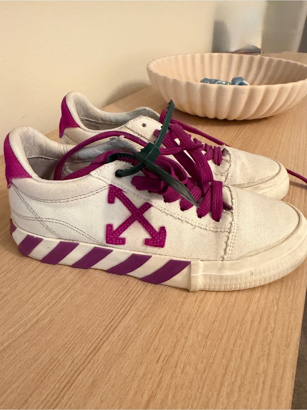 Off-White Low Vulcanized Canvas Sneakers White/Purple Size 38